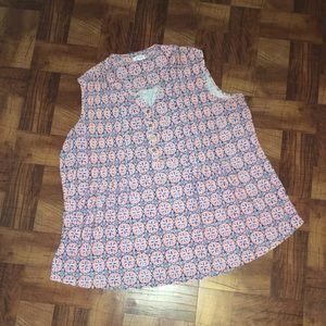 Sleeveless stretch knit top